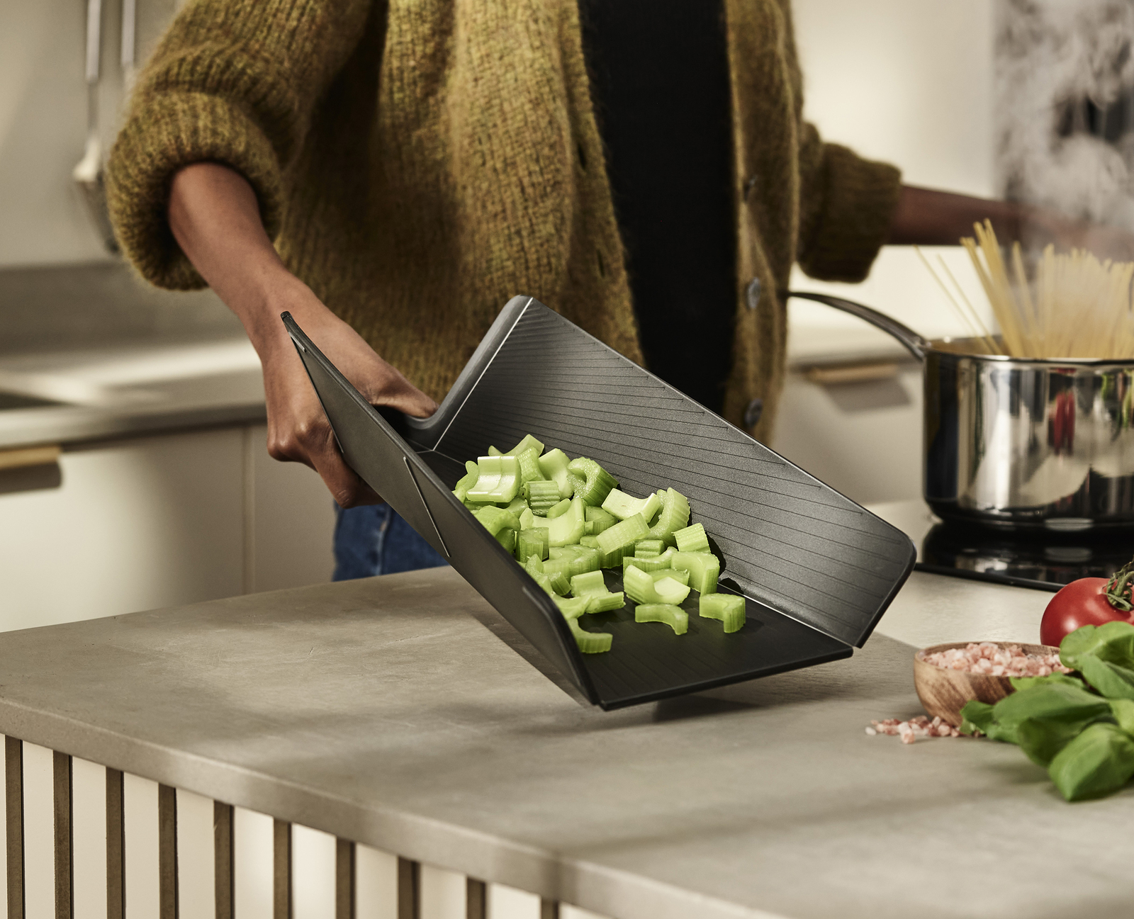 60202 Chop2Pot Plus Regular (2022) - Black