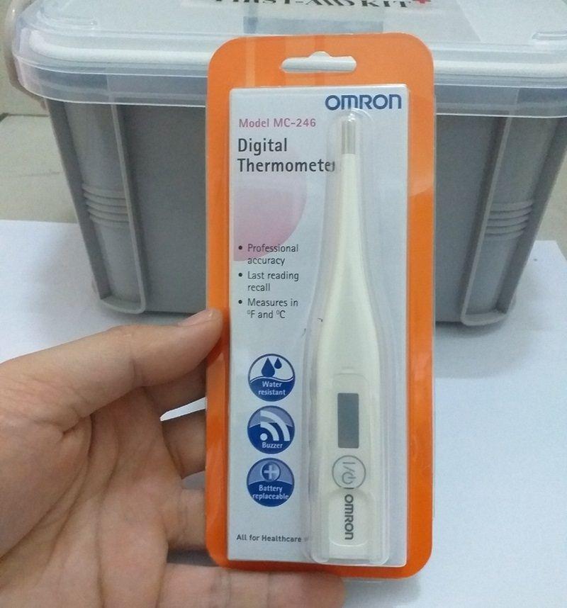 Nhiệt kế điện tử Omron Mc246