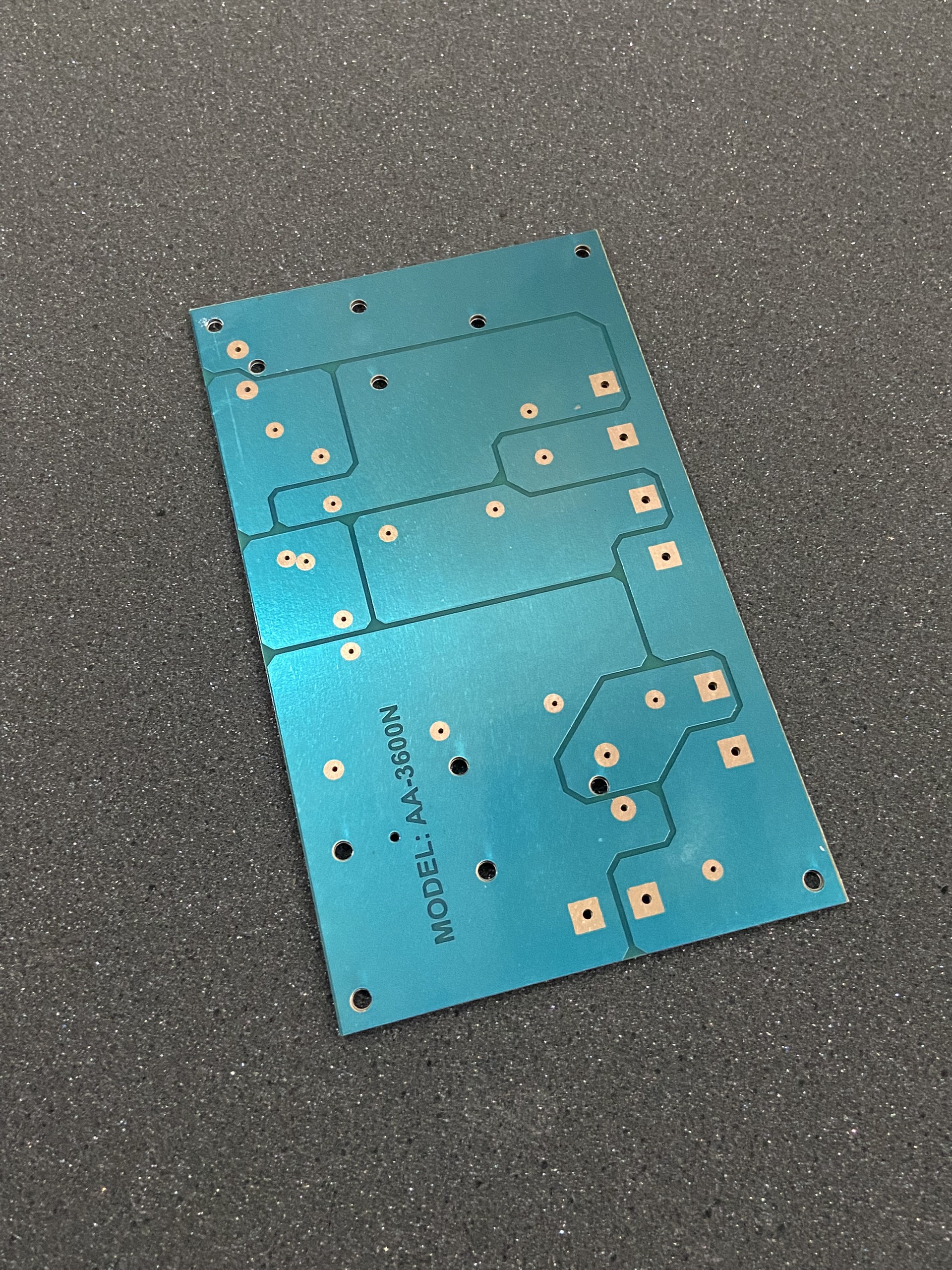 Bo mạch in pcb phân tần loa 3 đường tiếng ( 1 cái)