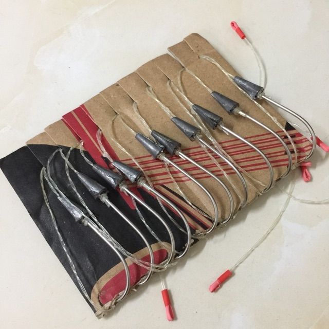 Combo lưỡi câu cá lóc ,cá tra  ( xả kho ).Kích thước chính xác của sản phẩm là: Trắng,S