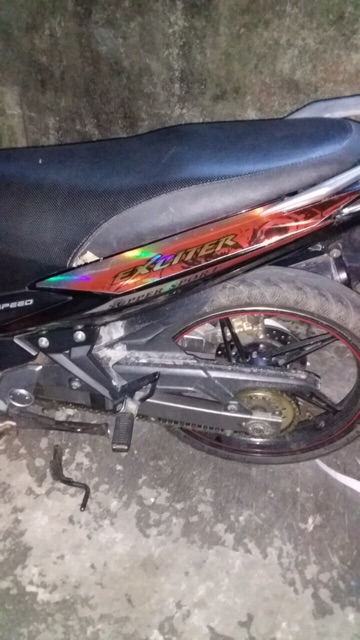Tem exciter 135 đỏ đen yamaha crom
