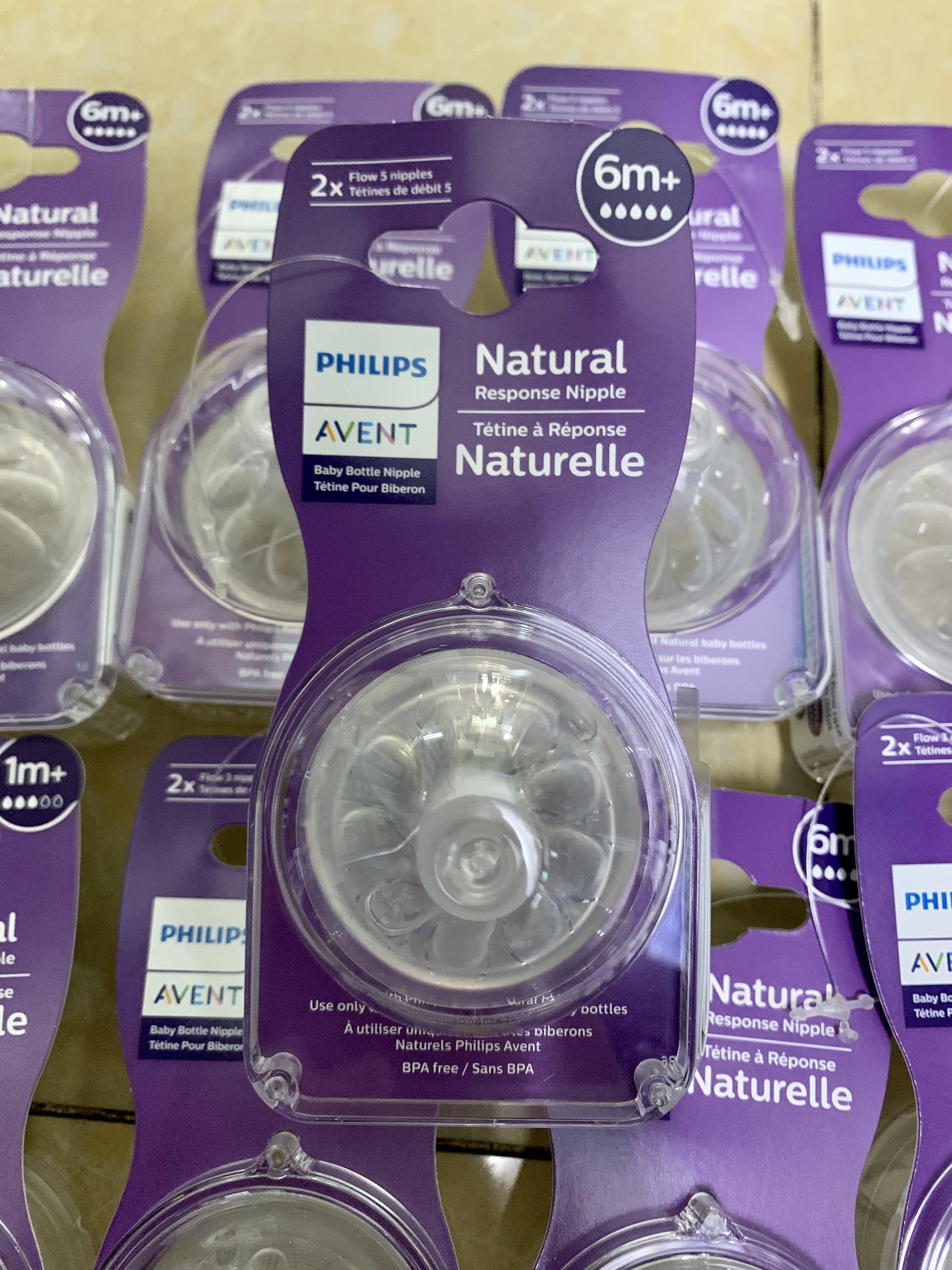 Vỉ 2 Núm Ti Bình Sữa Philips Avent Natural Cổ Rộng