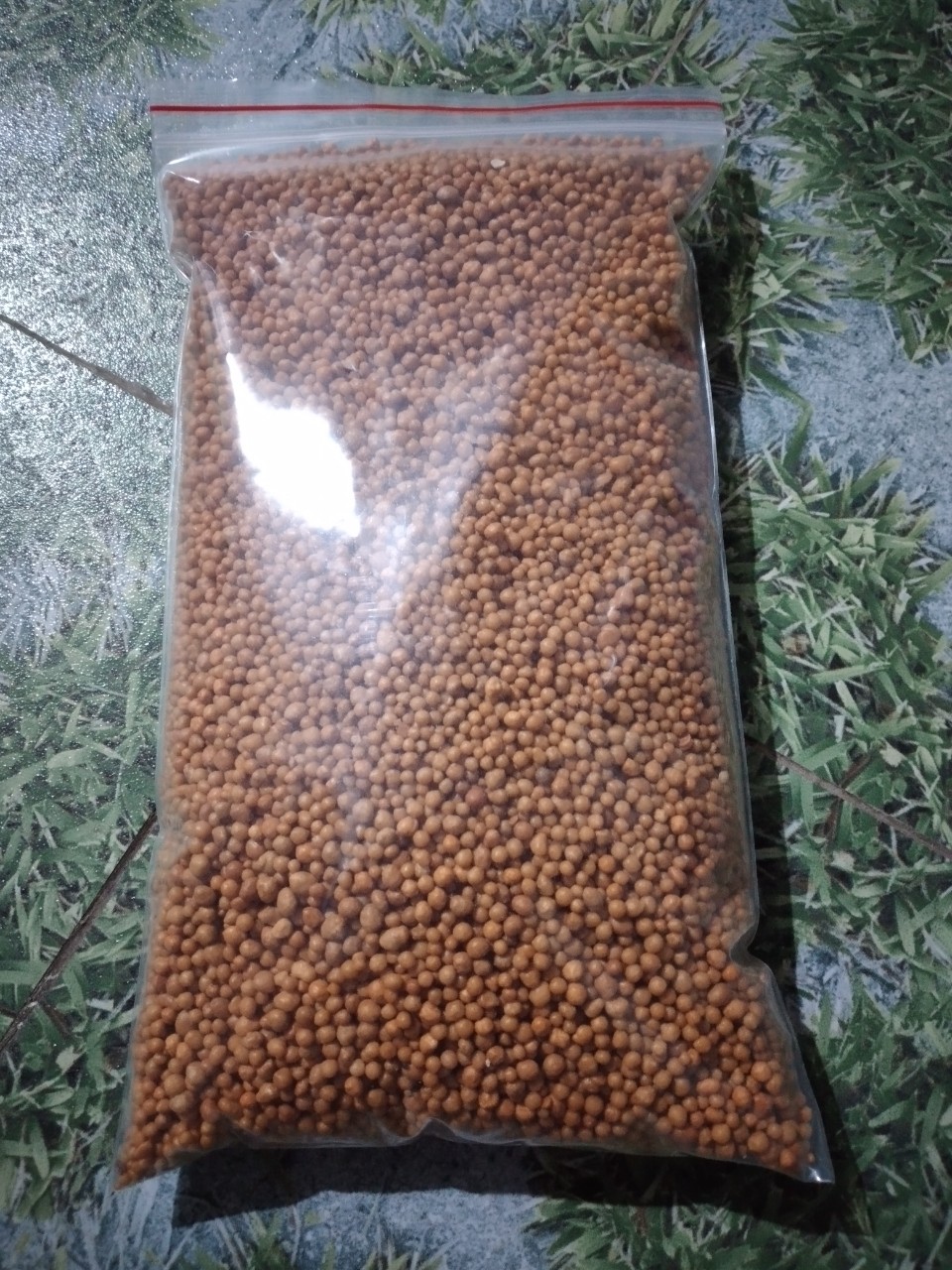 Phân bón tan chậm hạt vàng Oscomote 14-14-14 GÓI 1KG