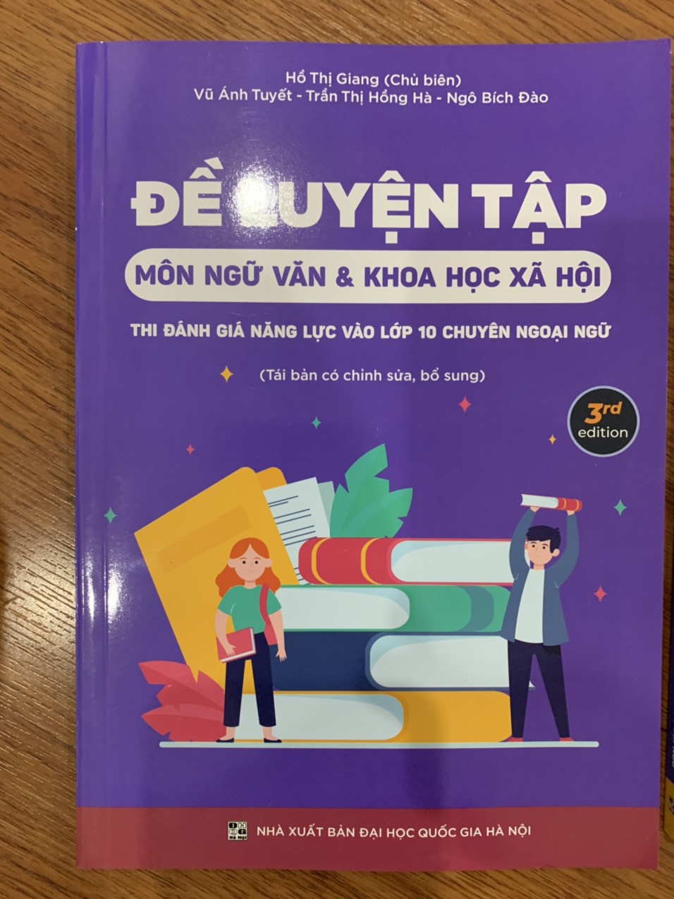 Đề luyện tập môn Ngữ văn & Khoa học xã hội thi đánh giá năng lực vào lớp 10 Chuyên Ngoại ngữ