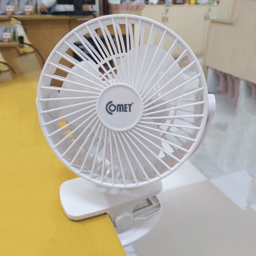 Quạt sạc Comet CRF0705