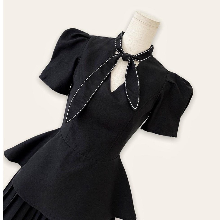 Áo Peplum Tay Ngắn Cổ Tim Dáng Xòe
