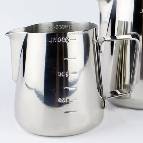Ca đánh sữa inox có vạch chia 350ml
