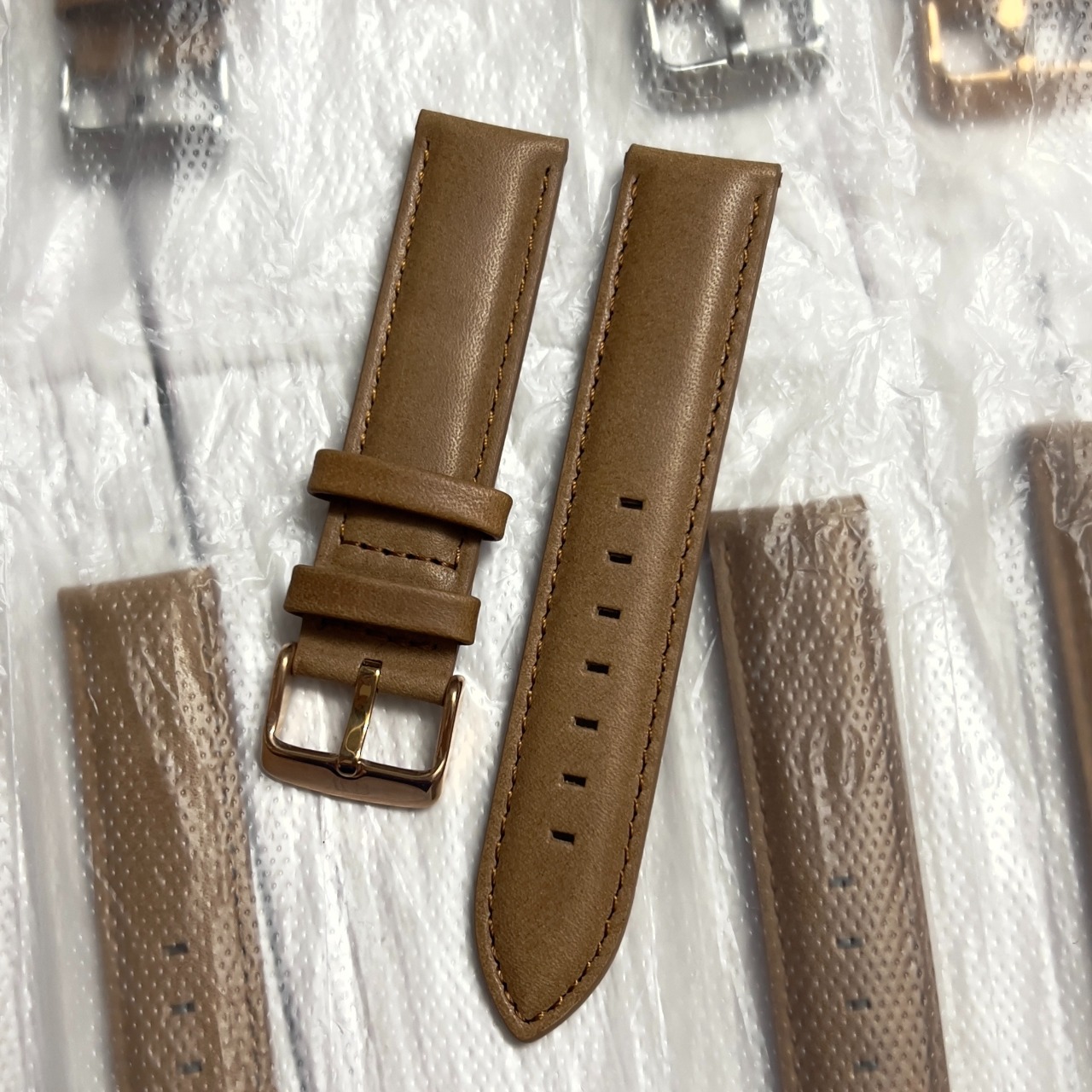 Daniel_watch Brown Jean watch band with wood box and accessories gift