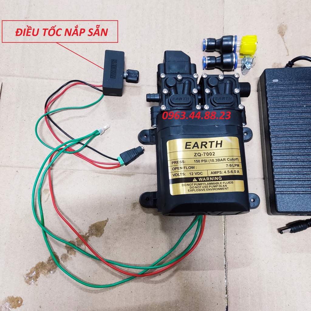 máy bơm phun sương đôi - bơm tăng áp mini (máy bơm nước 12v-đôi + 2 chuyển ống 8)
