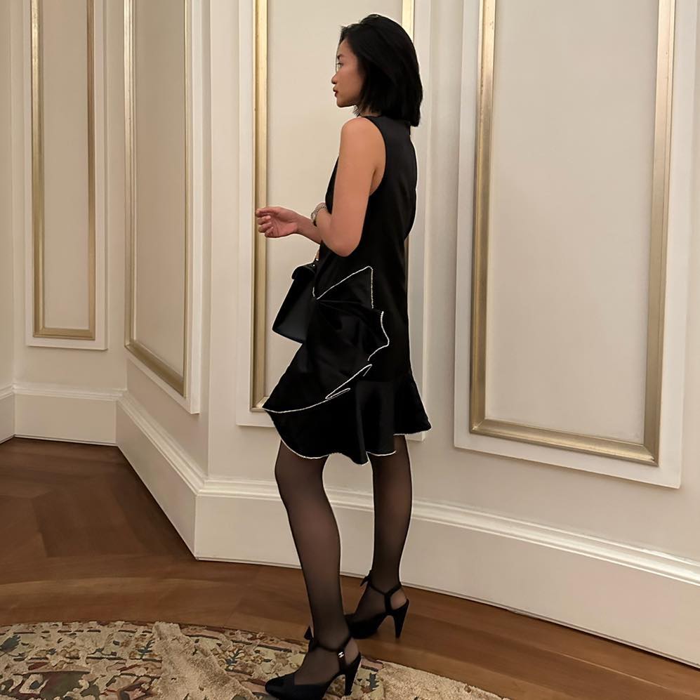 COCO SIN - Đầm Phi Lụa Đen Nơ Đính Đá