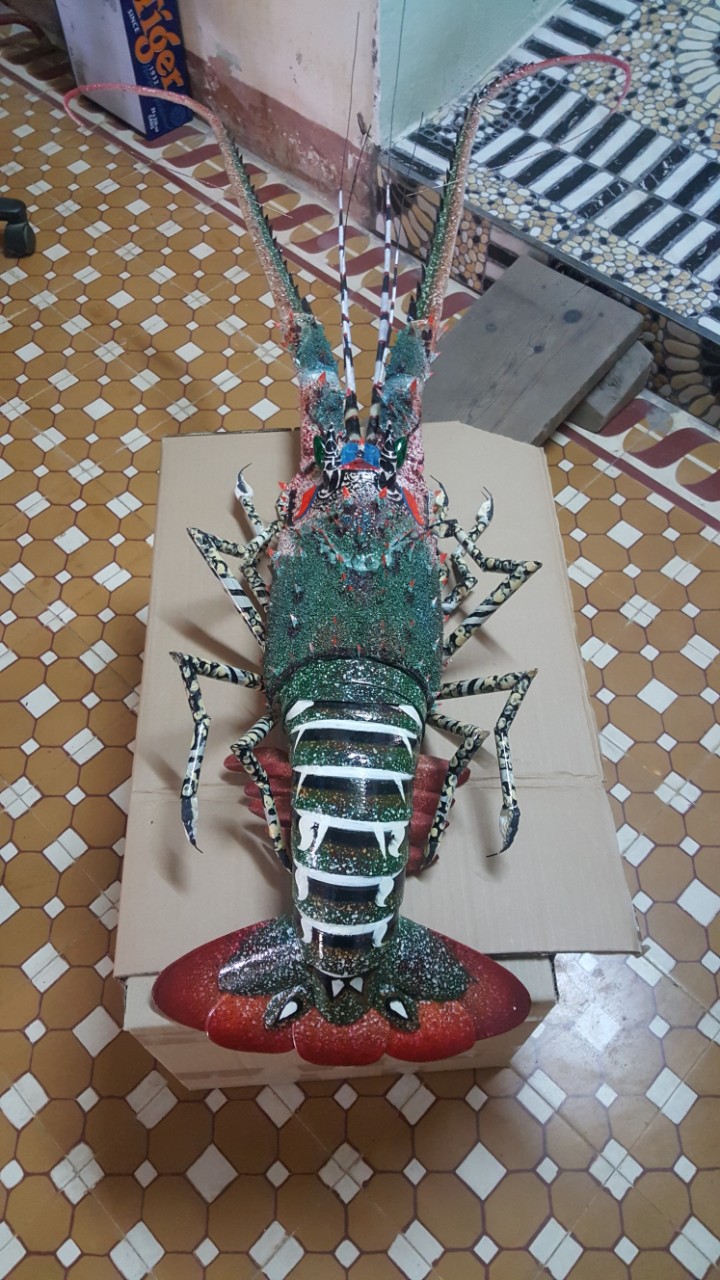 TÔM HÙM TRE MỸ NGHỆ