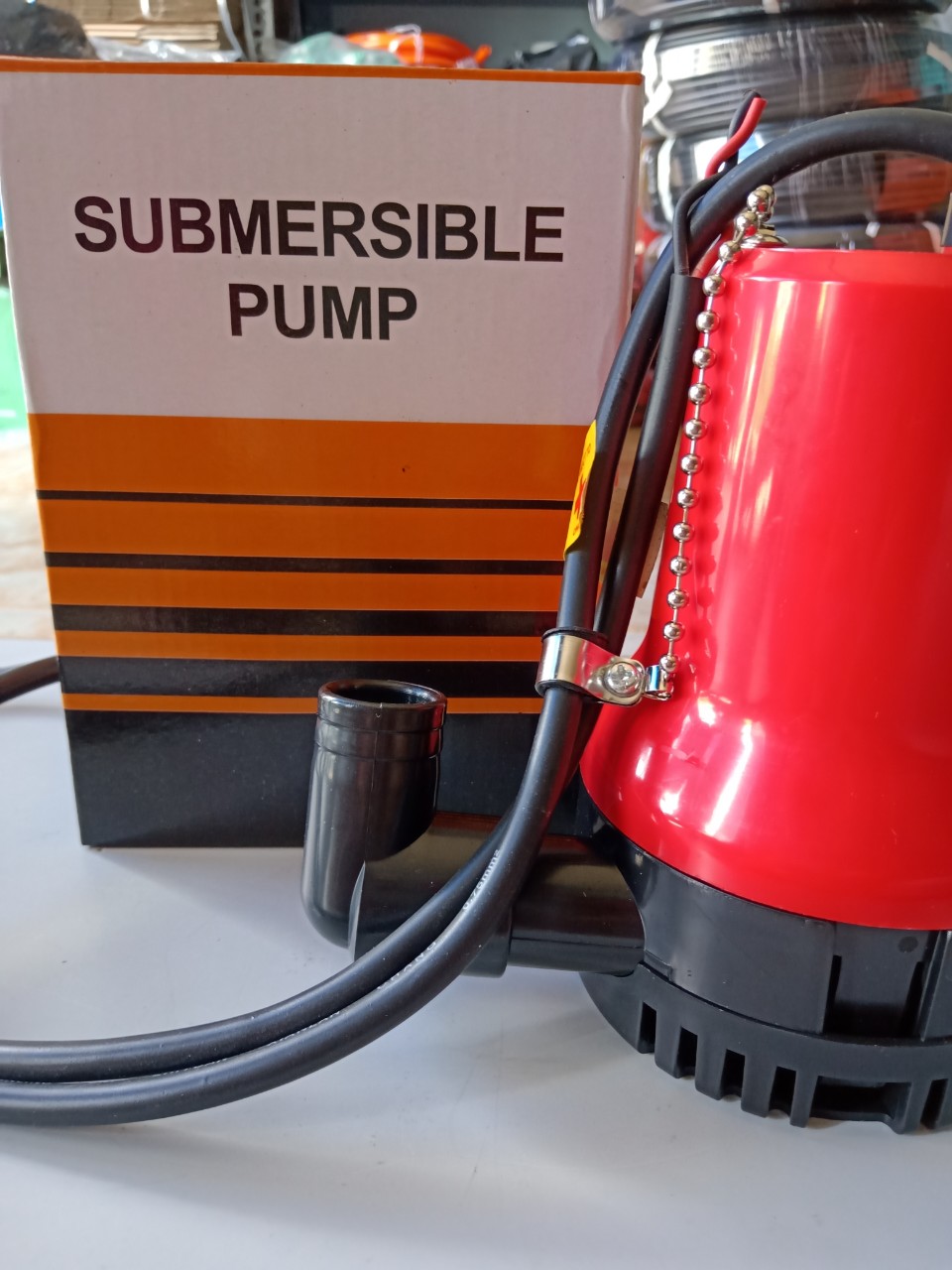 Bơm chìm 12v lưu lượng 70/min (dùng cho hòn non bộ, các thác nước và hồ cá mini)