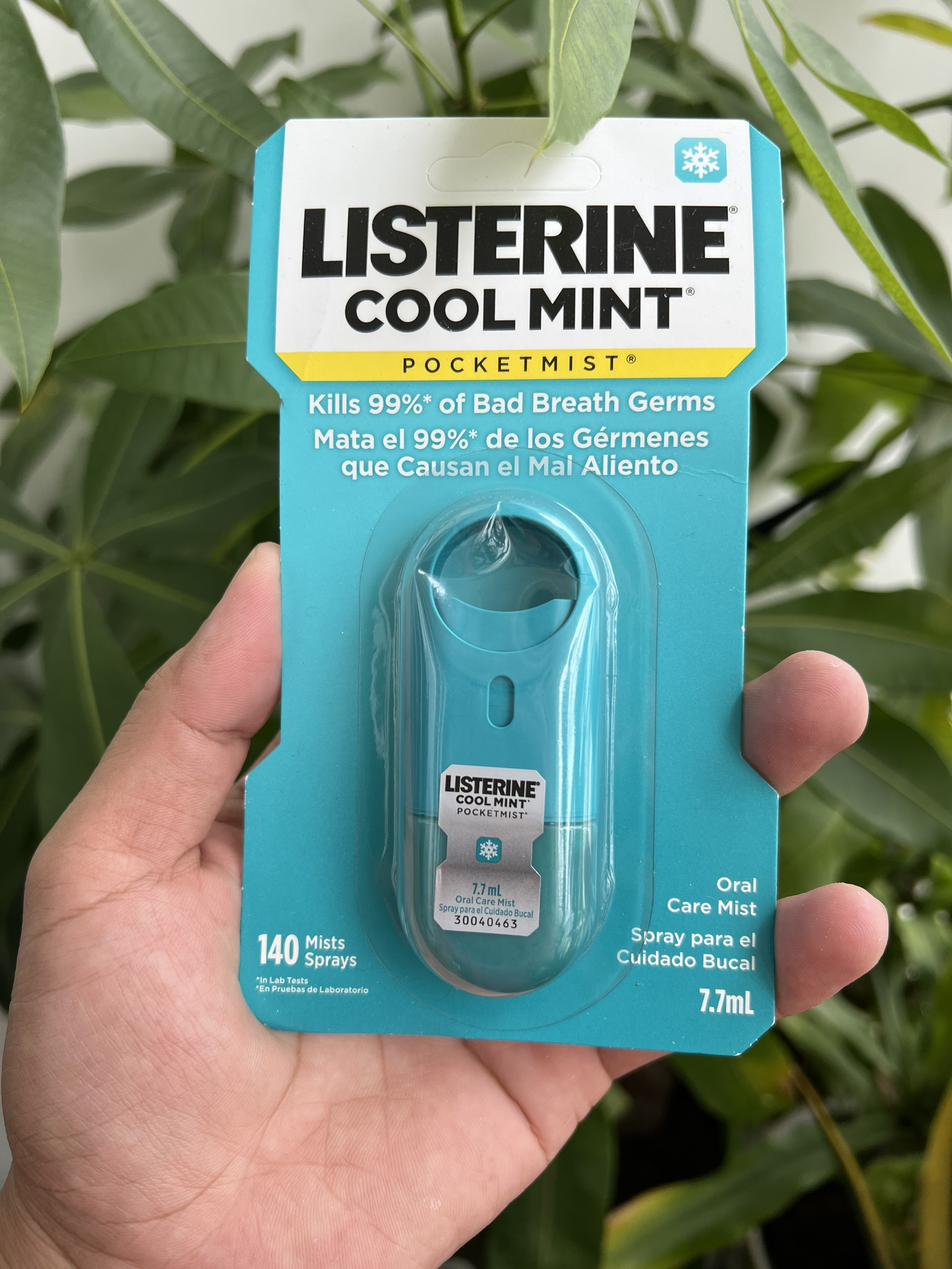 Xịt thơm miệng Listerine Coolmint Pocketmist chai 7.7ml/ Mỹ