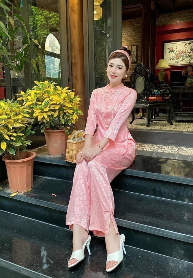 Đồ lam nữ mặc đi chùa, Đồ bà ba nữ mặc đi chùa chất gấm cổ tròn đính cườm tay dài xẻ tà mix quần dài ống rộng xẻ lai thời trang