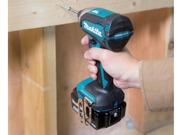 [Trả góp 0%]Máy Vặn Vít Dùng Pin(Bl)(18V) Makita DTD153Z