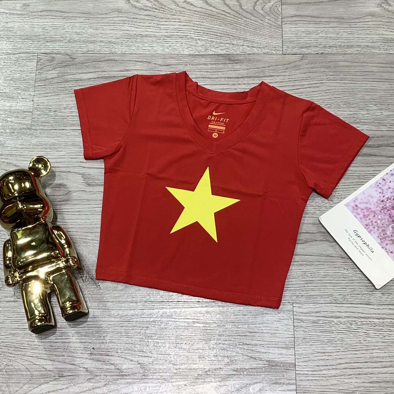 Áo croptop tập gym yoga aerobic thể thao nữ cờ đỏ sao vàng chất liệu thun poly co giãn 4 chiều thấm hút mồ hôi tốt Bin Sports A126