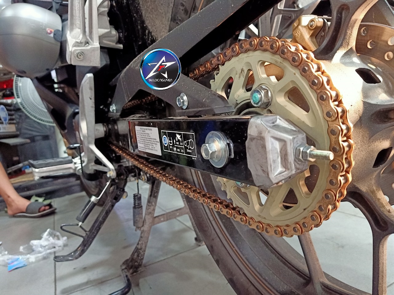 [HCM]SÊN EK MOTORCYCLE CHAIN JAPAN 124M