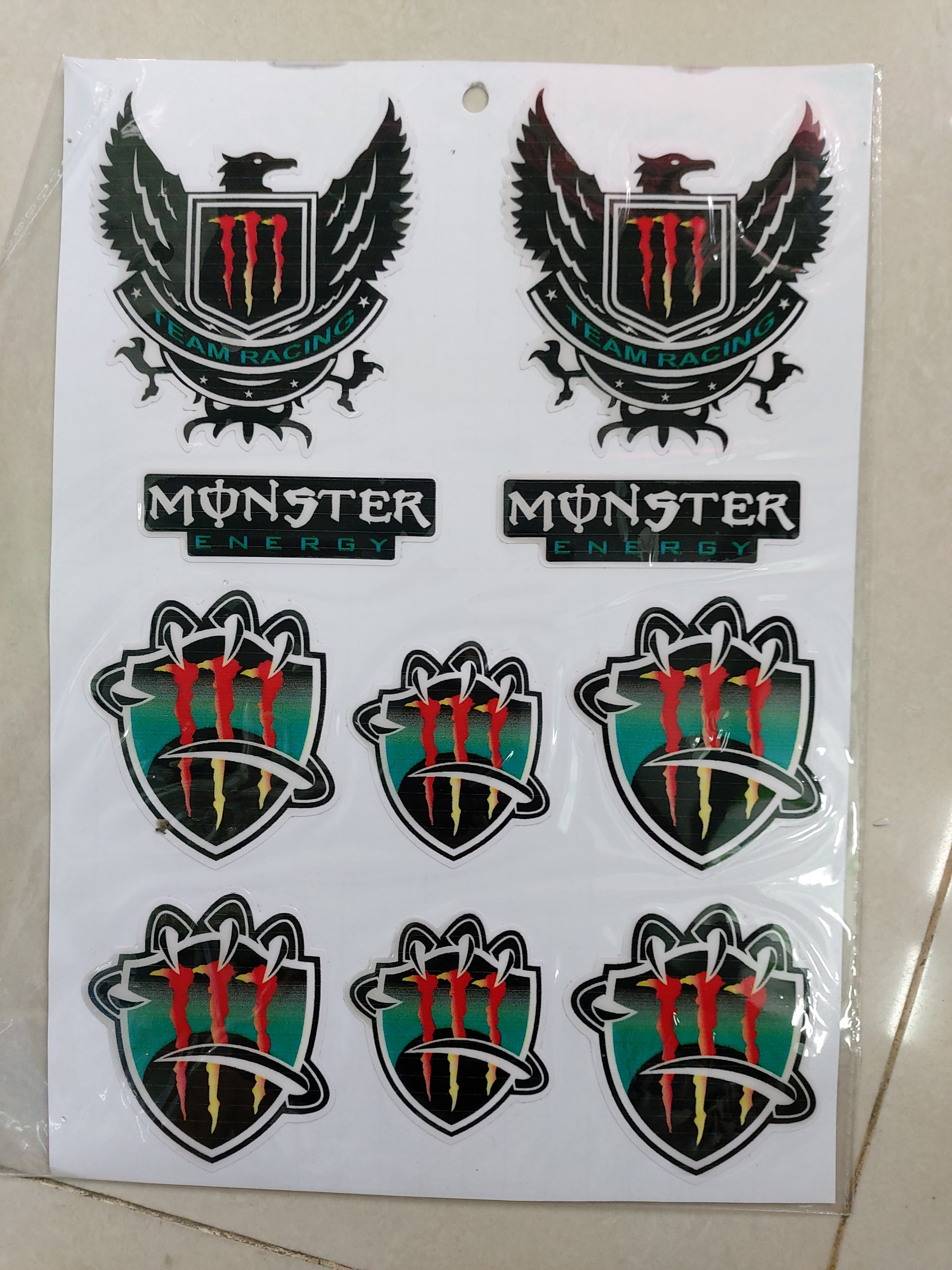 logo nổi monter trọn bộ có keo dán