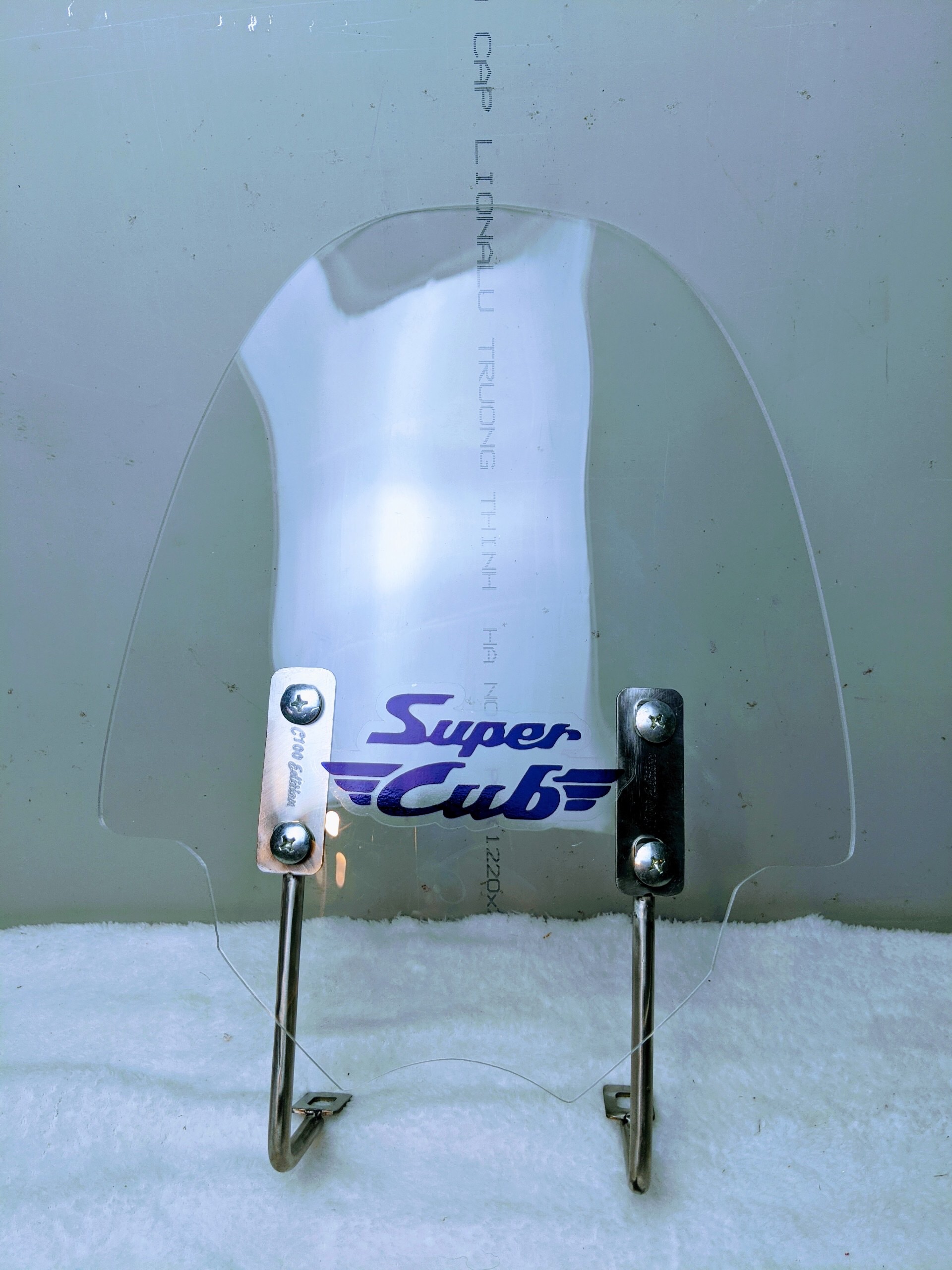 Kính chắn gió xe cub C100, C65