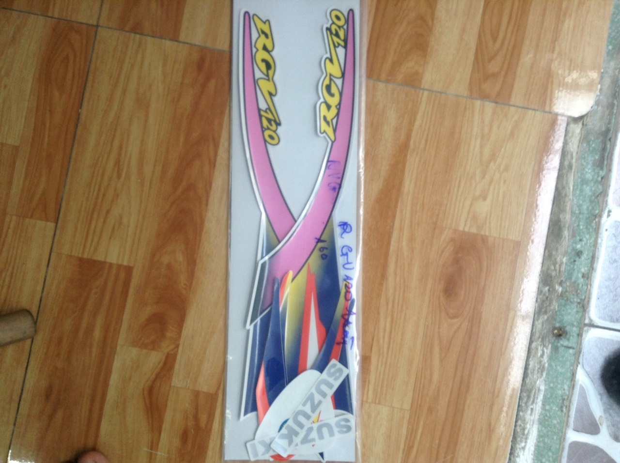 BỘ TEM ĐỀ CAN XE RGV 120