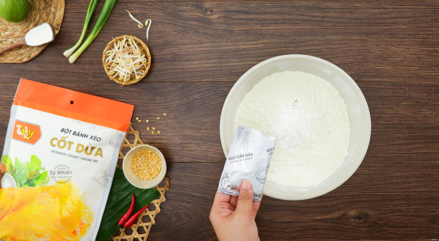 GÓI 500GR BỘT BÁNH XÈO CỐT DỪA TAKY