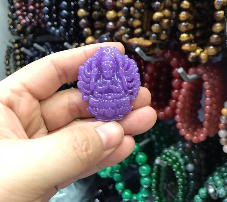 [HCM]MẶT DÂY CHẠM  HÌNH PHẬT THIÊN THỦ THIÊN NHẪN ĐÁ CẨM THẠCH TÍM