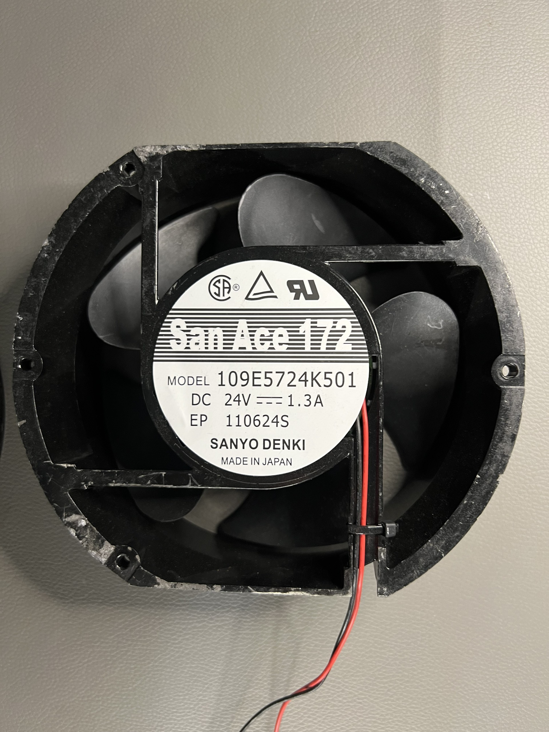 Quạt bãi ô tô 12v 24v