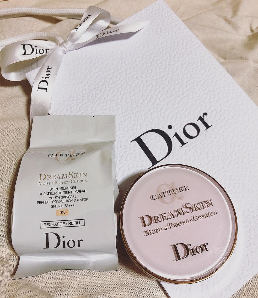 PHẤN NƯỚC DIO.R CAPTURE DREAMSKIN CUSHION
