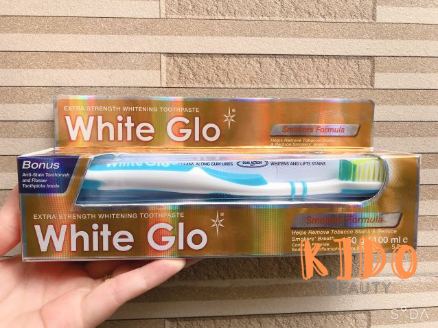 White Glo 150g toothbrush set