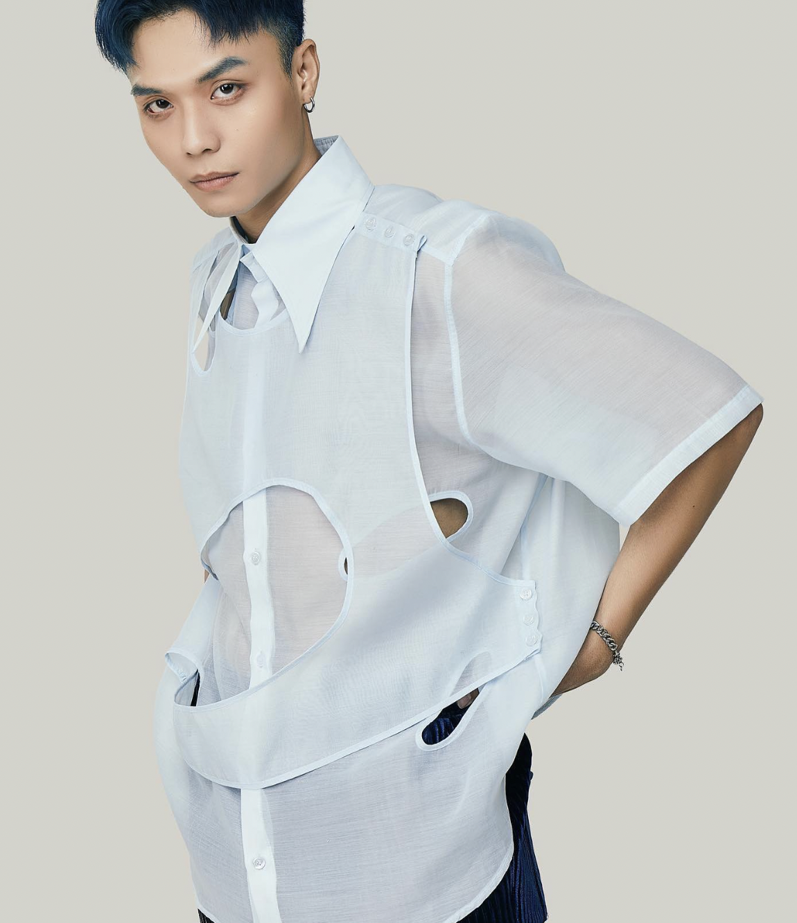 Áo sơ mi lượn vòng Cao Stu