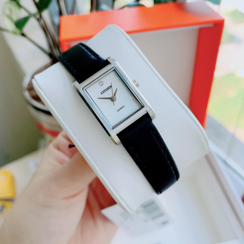Đồng hồ Nữ Citizen Quartz EJ6121-01D Size 22x18mm,Mặt trắng vuông-Máy Pin-Dây da đen cao cấp