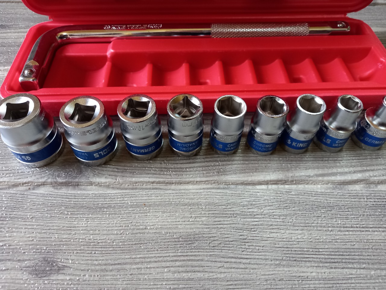 Bộ khẩu 10 chi tiết tay L
