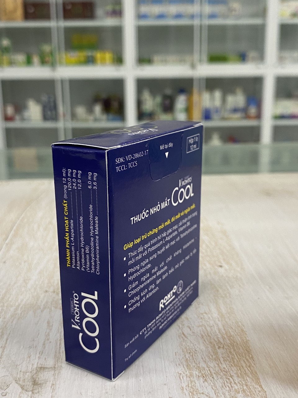 Nước nhỏ mắt V.rohto Cool chai 13ml