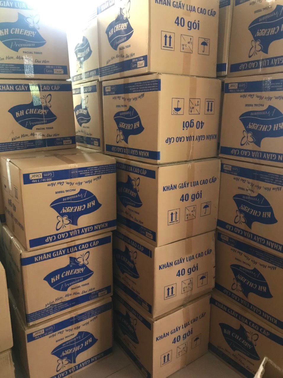 [HCM]KHĂN GIẤY RÚT 300 TỜ x 3 LỚP