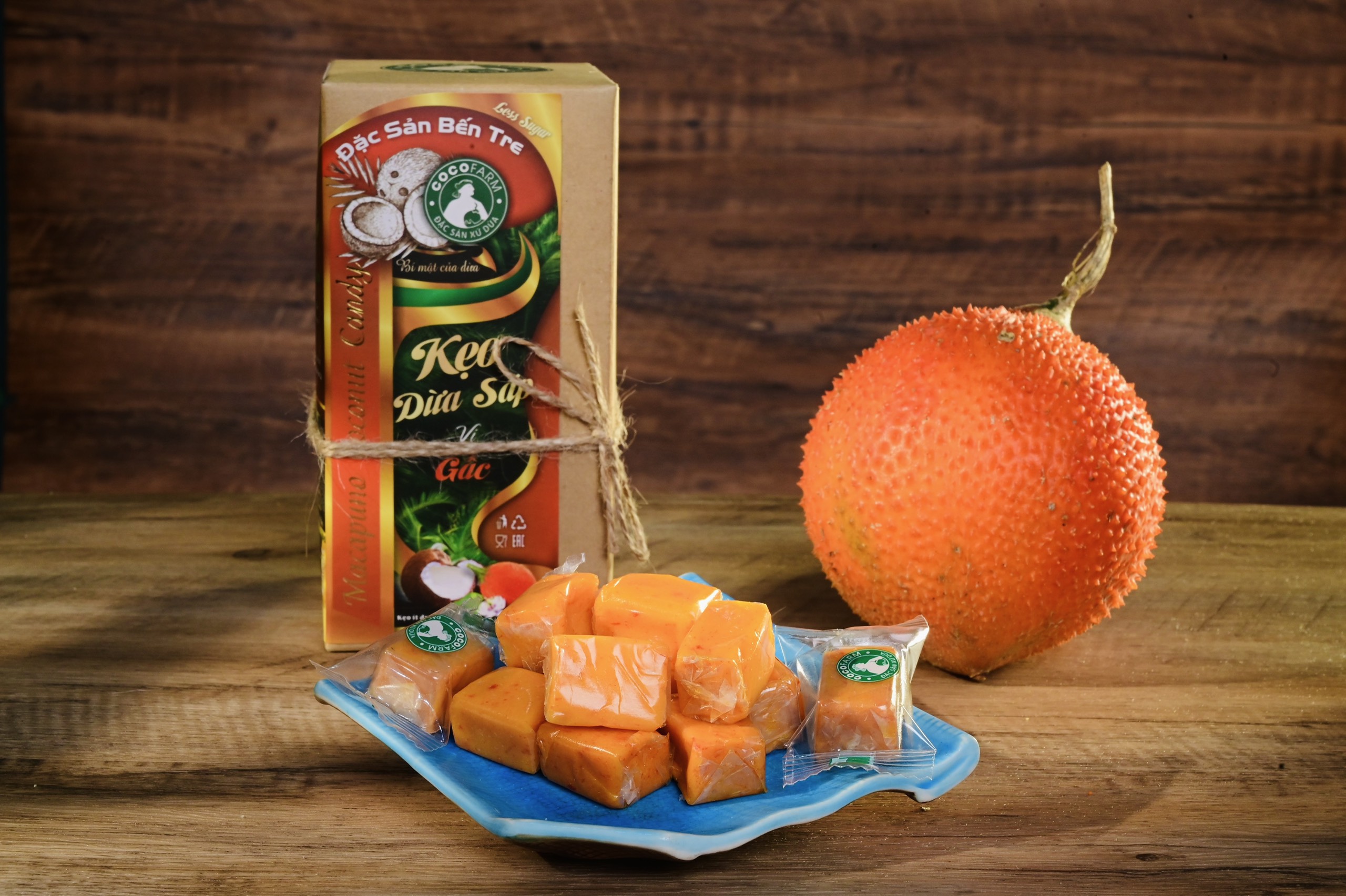 Kẹo dừa Sáp vị Gấc Cocofarm ít đường