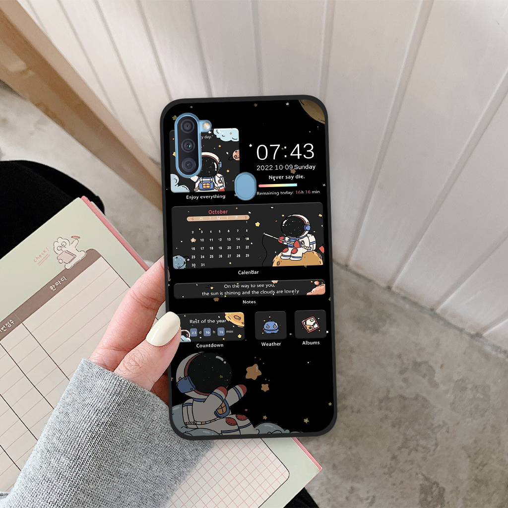 Ốp lưng Samsung Galaxy A11 / M11 hình vũ trụ, phi hành gia astronaut độc đáo