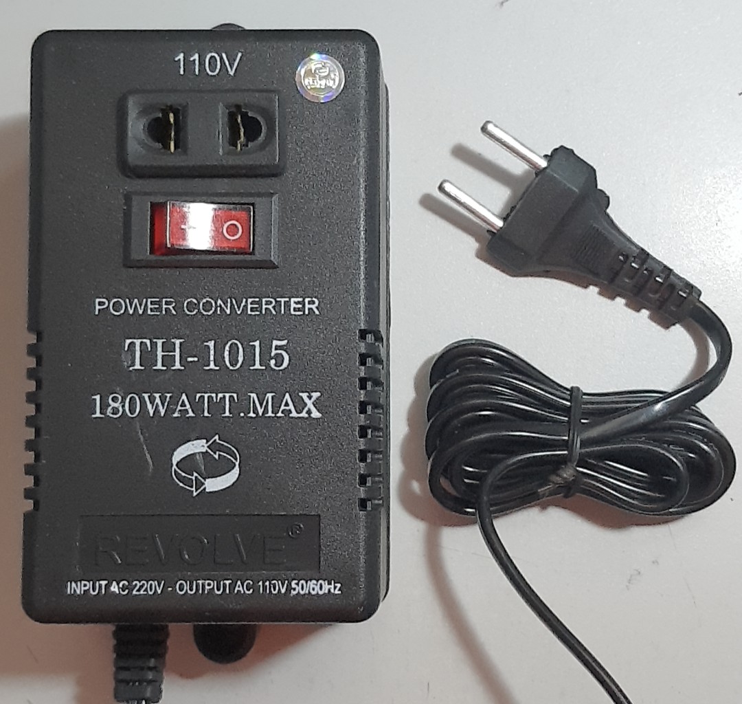 Biến áp 150W đổi nguồn 220V ra 110V 120V SINGWAY SW-S11