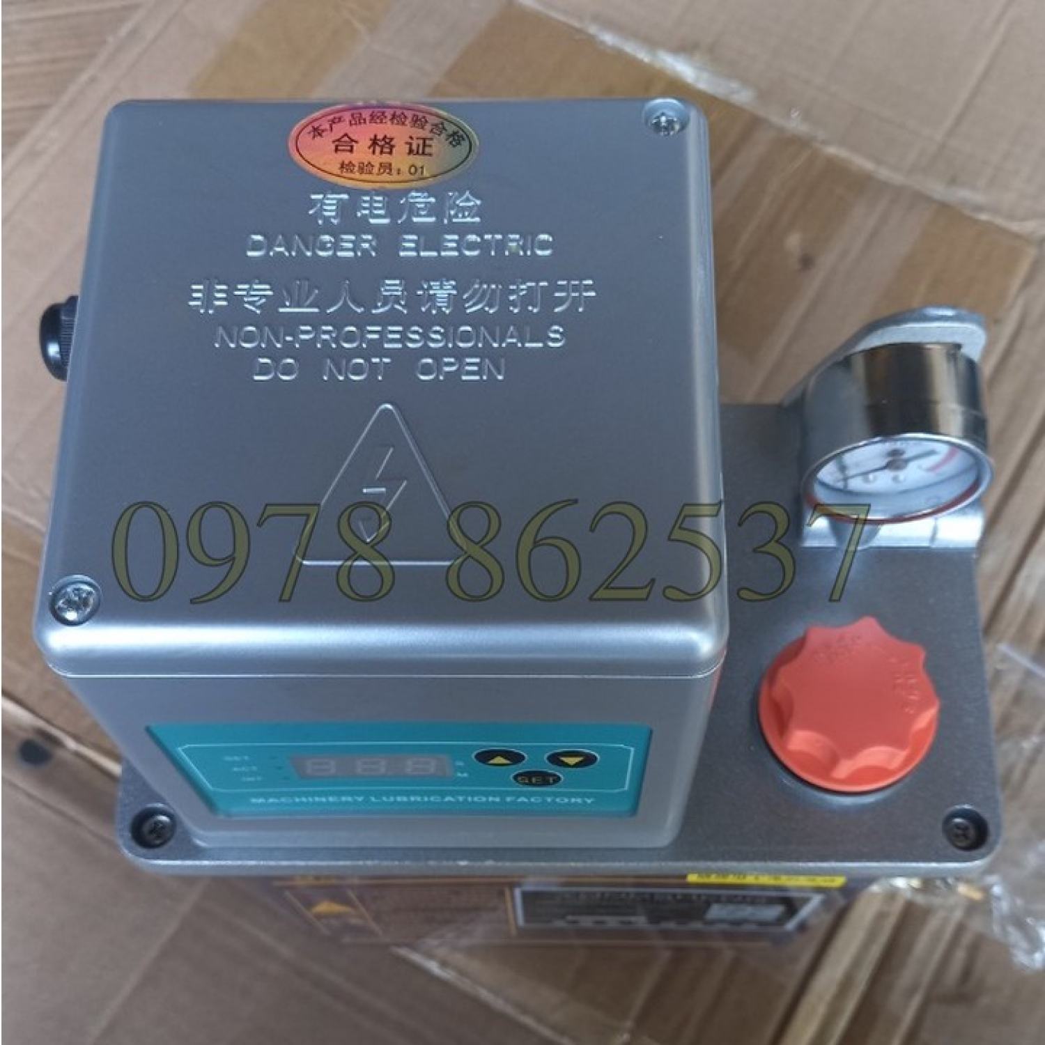 Bơm dầu bôi trơn tự động 2 lít BE2232-2L