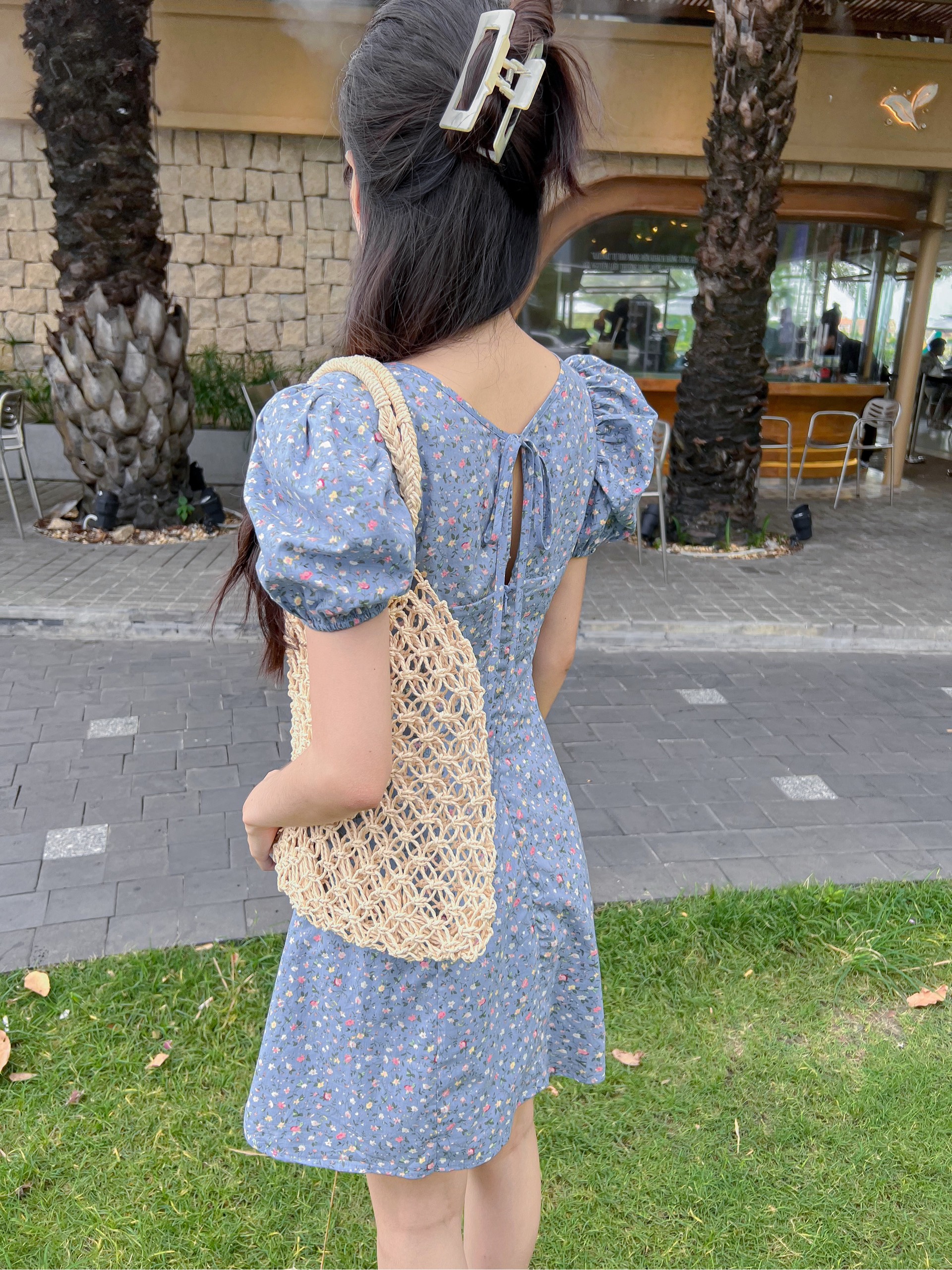 Đầm LYSIA - Đầm hoa cổ vuông nhún ngực