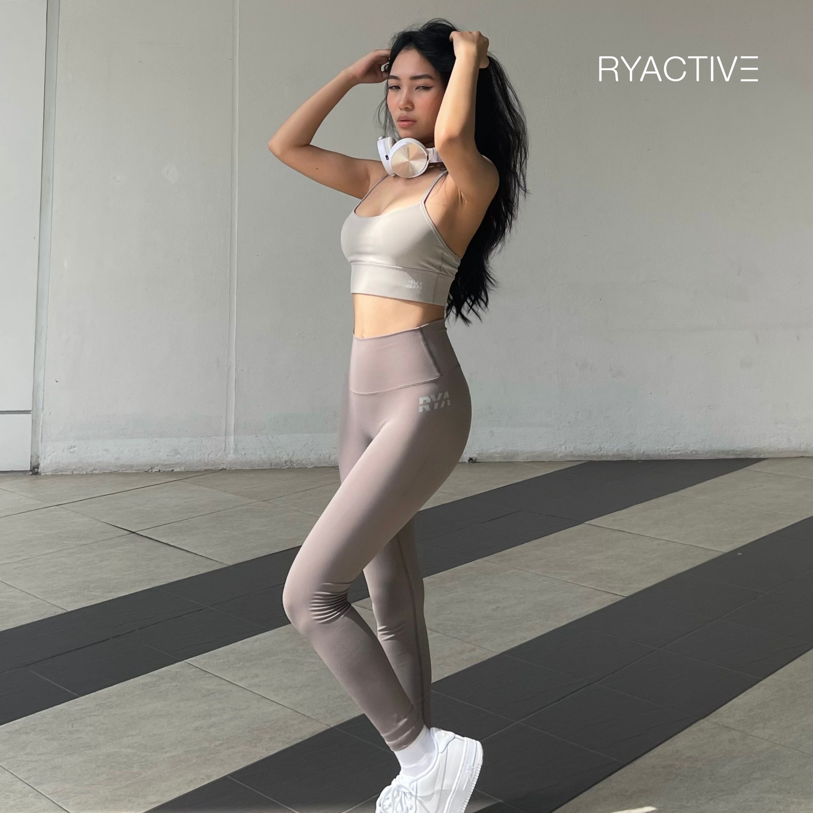 Quần legging thể thao dáng dài RYACTIVE - RYA Legging Brown