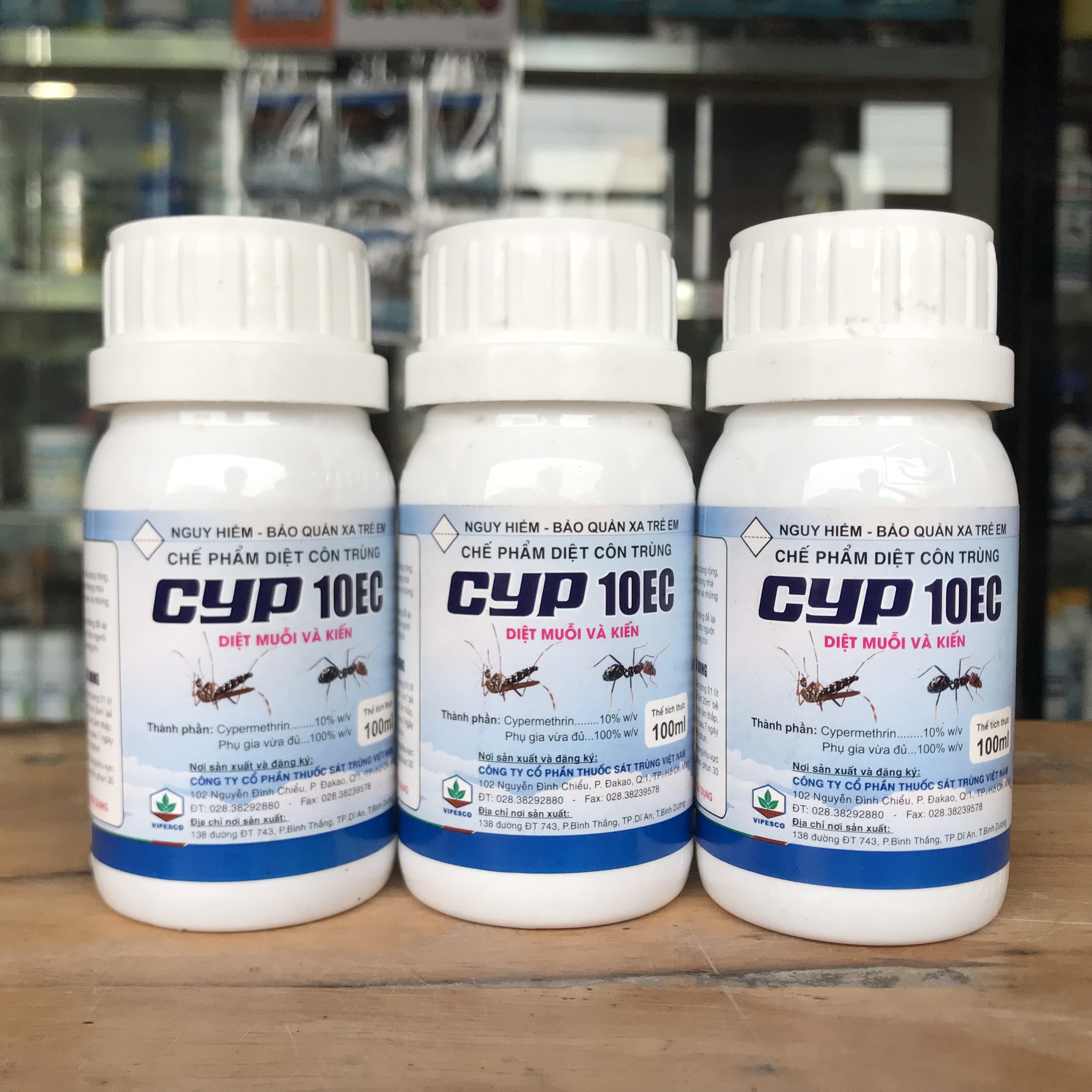 Thuốc diệt muỗi, kiến, gián CYP 10EC (Chai 100ml)