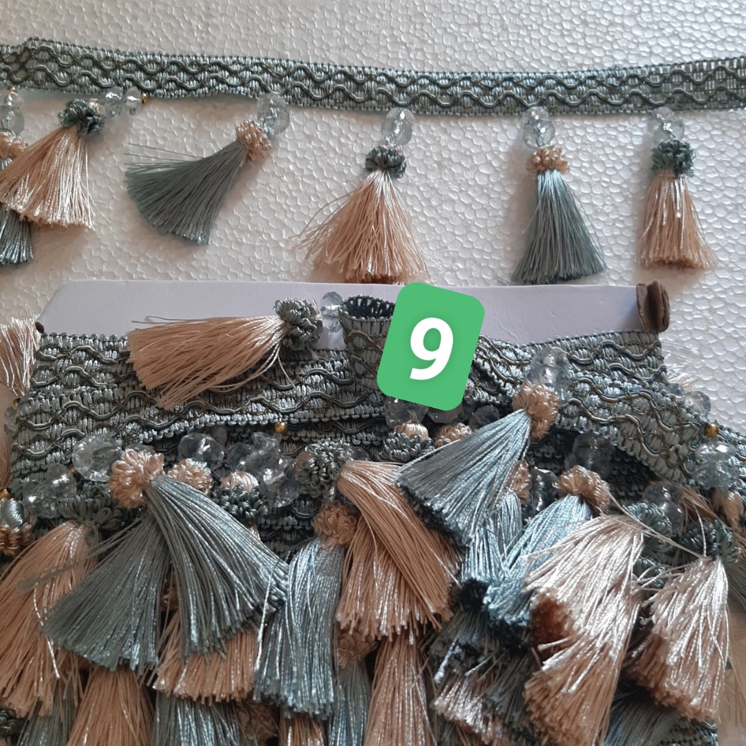 Rèm thổ cẩm trang trí xe tải
