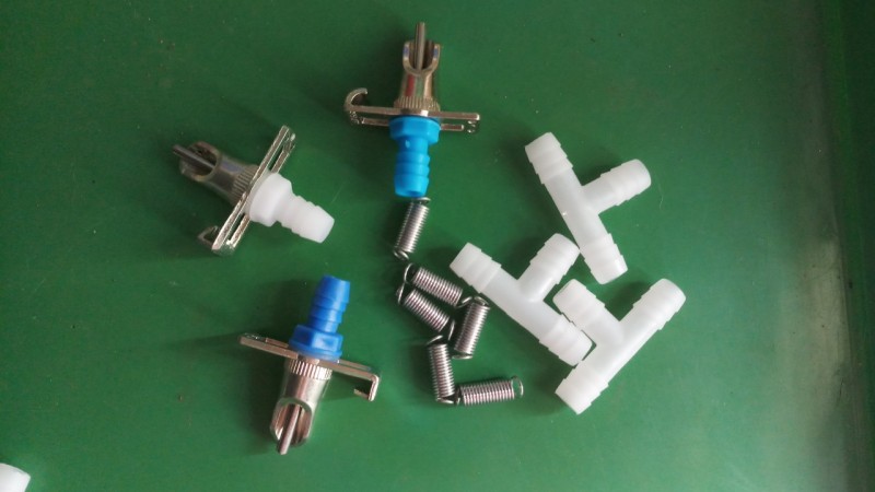 Set 10 Van xanh uống nước cho thỏ cao cấp
