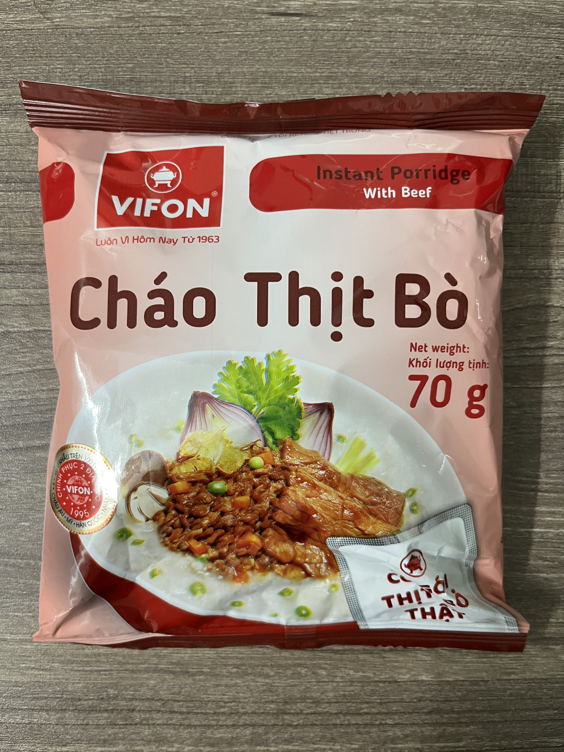 Cháo thịt bò (có gói thịt bò thật) Vifon 70g