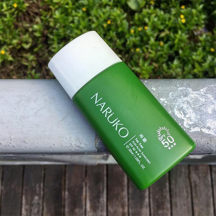 Kem Chống nắng Naruko Tea Tree Anti-Acne Sunscreen SPF50 30ml