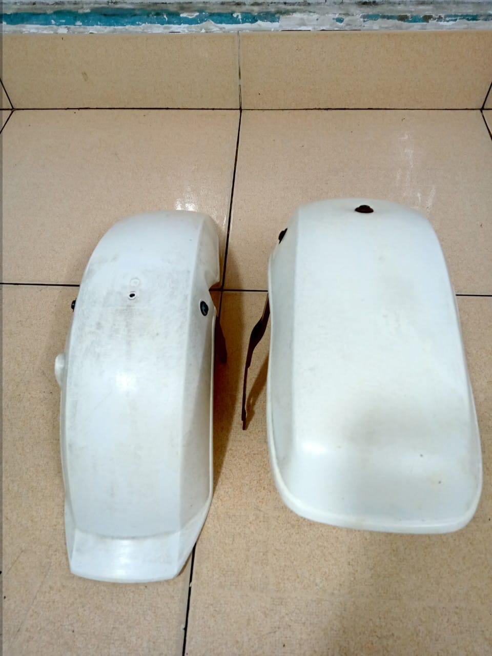 Cặp chắn bùn honda chaly đời cao đèn vuông ( hàng tháo xe)