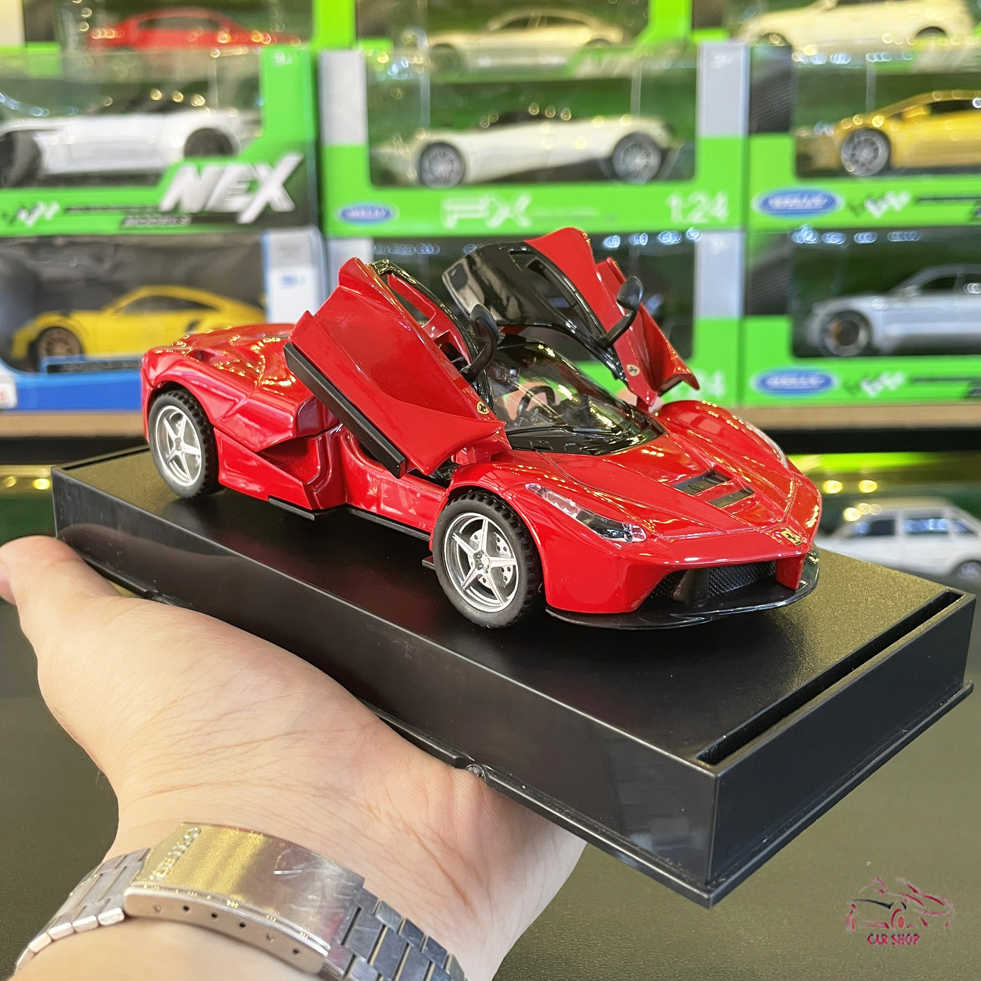 Mô hình siêu xe Ferrari Rafael Double Horses 1:32