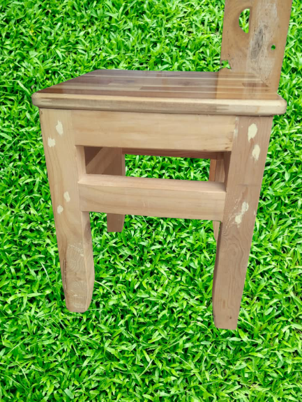 Ghế đôn bằng gỗ thộng cao 35 cm