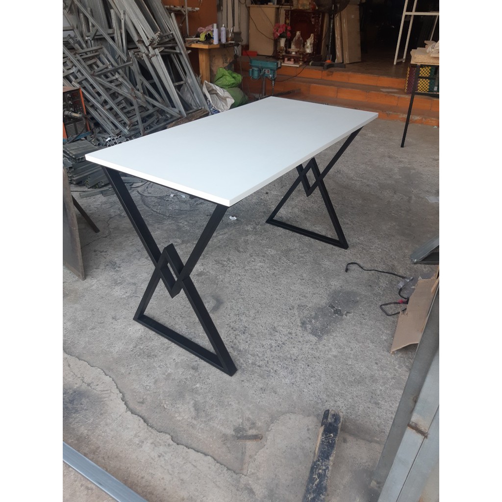 bàn làm việc ( chân chữ U,K,Z,X,W )