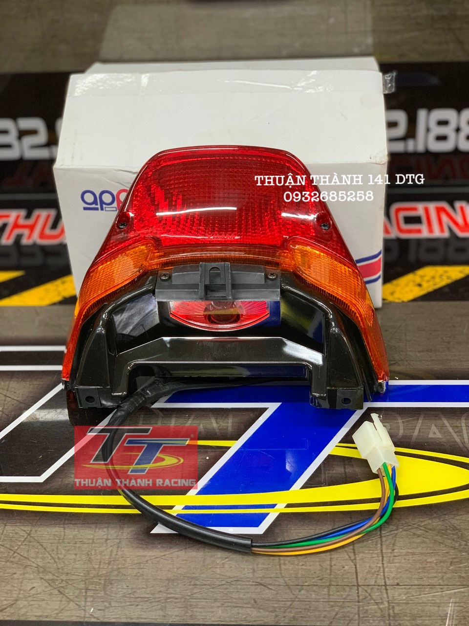 ĐÈN LÁI SAU YAZ ĐỜI ĐẦU - YAZ125